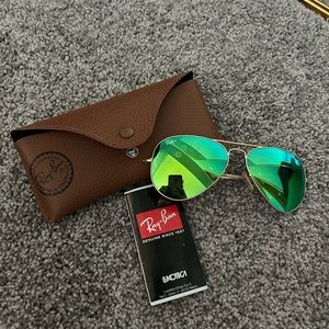 Aviator Ray-Ban sunglasses
